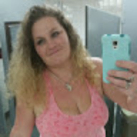 Meet your Posher, Monika - Picture 1 of 1